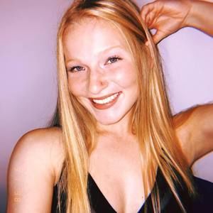 Meet your Posher, Chloe